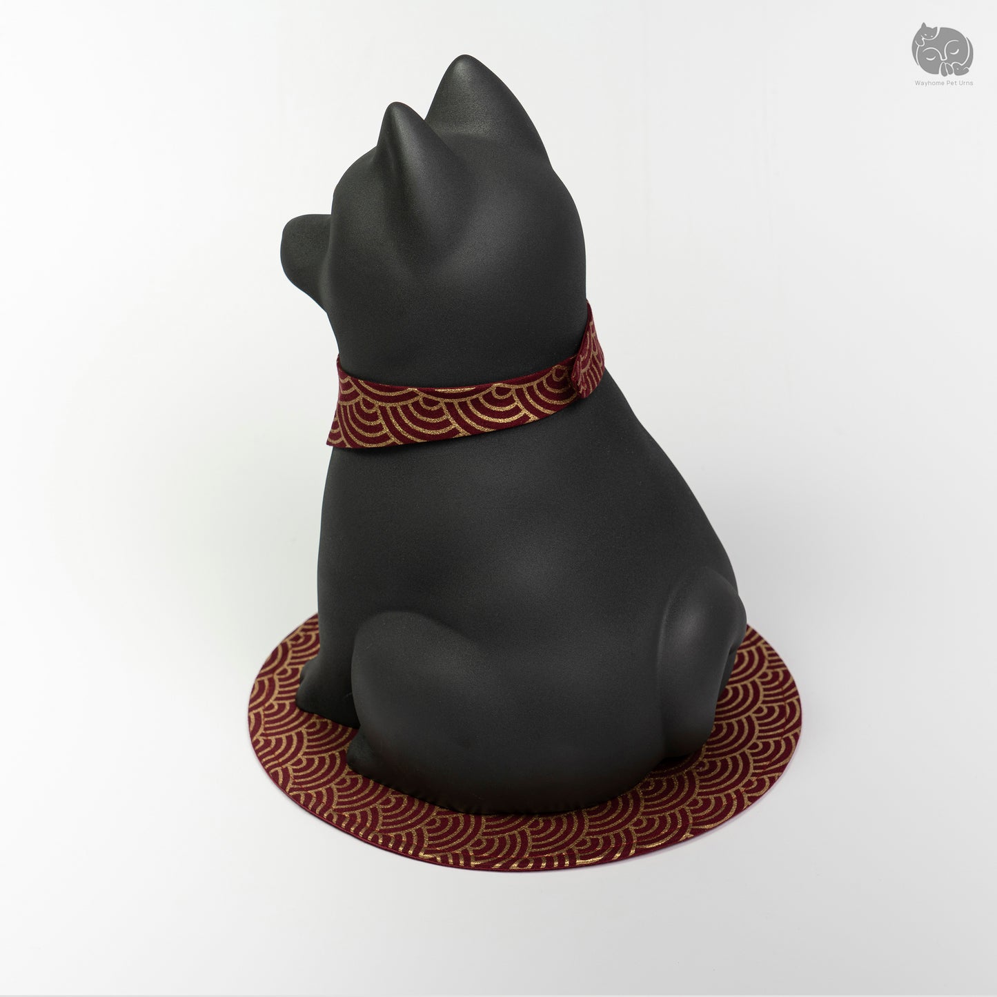 Shiba Memorial Urn with Plaid Collar (Large)