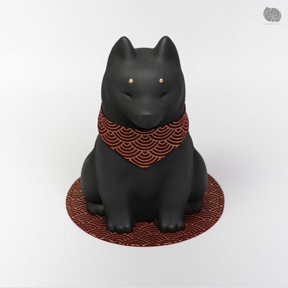 Shiba Memorial Urn with Plaid Collar (Large)