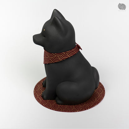 Shiba Memorial Urn with Plaid Collar (Large)